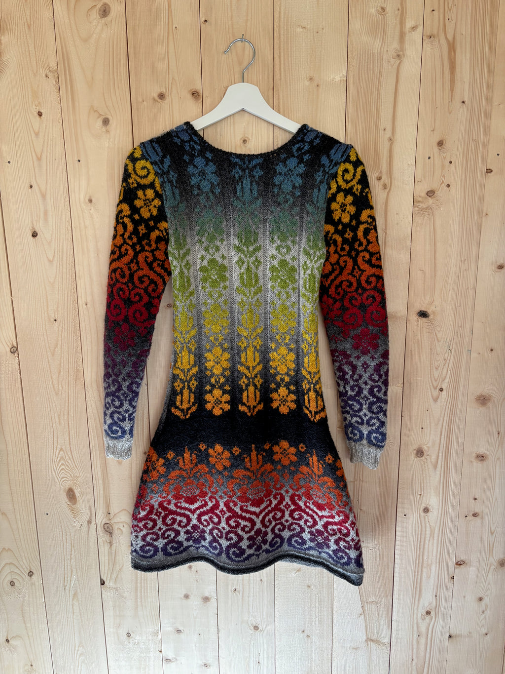 Tusenfryd- og tulipankjole